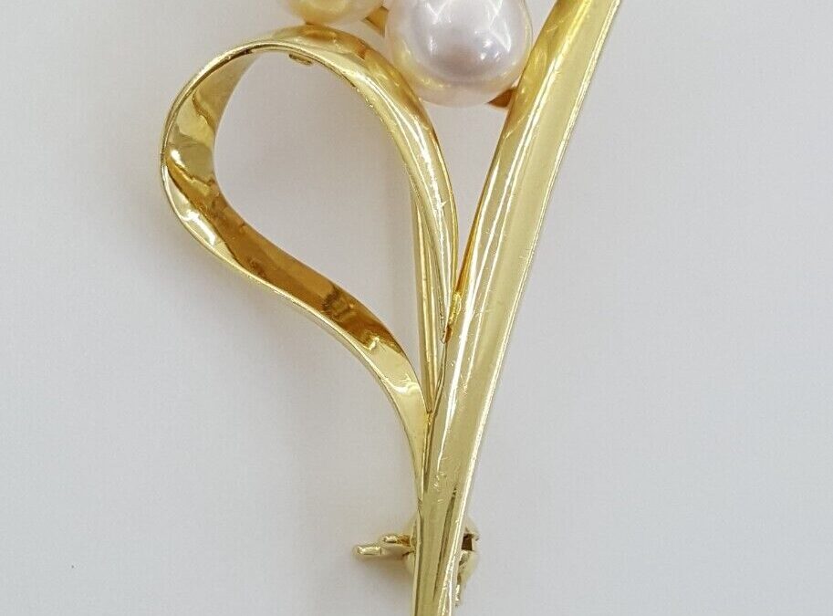 Vintage Mikimoto 18k Yellow Gold Leaf Akoya Pearl Pin Brooch 6.5 Grams