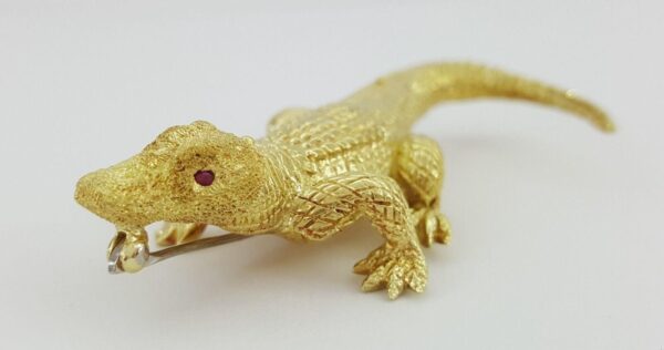 Vintage Alligator Brooch Pin 18K Yellow Gold Ruby Eyes 24.2 grams ~2.5"