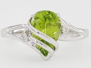 Pear Shape Peridot & Round Diamond Ring 14k White Gold 1.5 ct