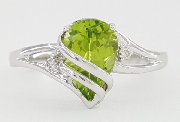 Pear Shape Peridot & Round Diamond Ring 14k White Gold 1.5 ct