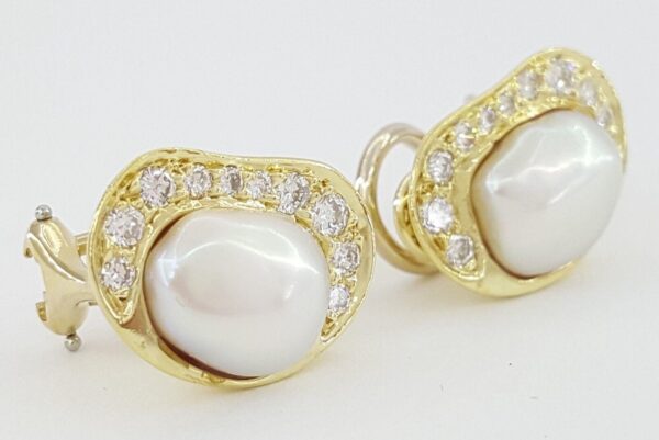 Tiffany & Co Vintage Earclips Clip-On Earrings Pearl 0.5 ct Diamond 18K Gold