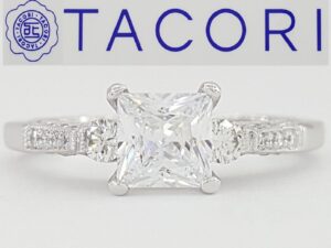 Tacori Semi-Mount Princess Cut 0.2 ct 18k Engagement Ring 3-Stone Rtl 2,390