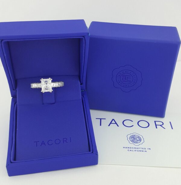 TACORI Emerald Radiant Cut Platinum Semi-Mount Diamond Engagement Ring 1.65 ct