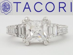 Tacori Reverse Crescent Plat 1.10 ct Semi-Mount Three Stone Engagement Ring