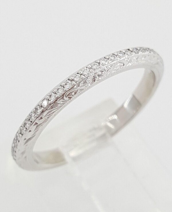 Tacori Classic Eternity Crescent Platinum 0.17 ct Diamond Wedding Band Rt 4,650