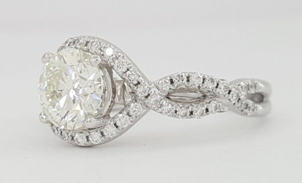 Verragio Round Brilliant Cut Halo Crossover 1.53 ct Diamond Engagement Ring 18K