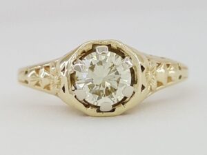 Vintage Round Cut Solitaire Diamond 14k Yellow Gold 0.5 ct Engagement Ring