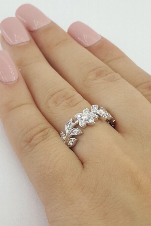 Jack KELEGE 0.65 ct Round Diamond Flower Ring Platinum 6.8 mm KPBD607 Rtl 5,100