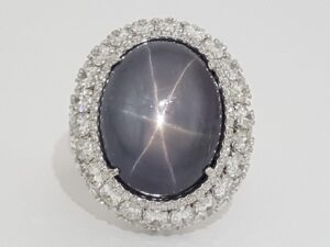 Oval Cabochon Star Sapphire & Diamond Statement Ring 21 ct 18K W Gold