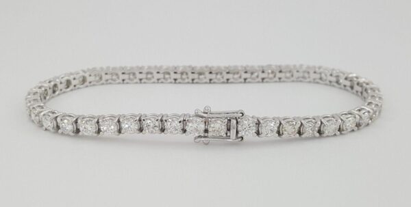 Round Brilliant Diamond Straight Line Tennis Bracelet 5.23 ct 18K White Gold