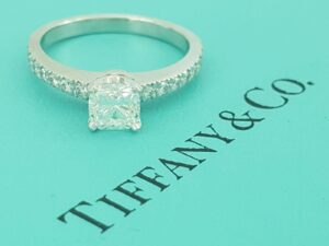 Tiffany & Co Platinum NOVO Cushion Diamond Engagement Ring 0.65 ct H/VS2 5,200