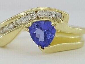 18K Yellow Gold 0.77 ct Natural Trillion Tanzanite & Round Diamond Ring 7.1 gr