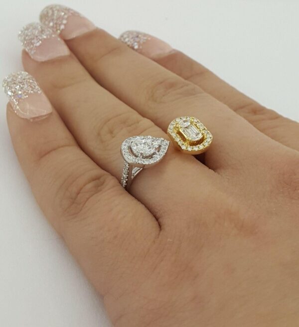 0.7 ct 18K 2-Tone Gold Pear & Oval Shaped Cluster Halo Bypass Diamond Ring