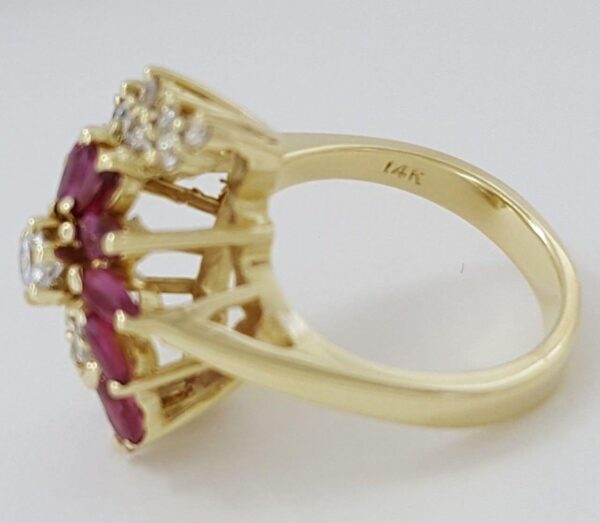 Vintage 14K Gold 0.77 ct Round Cut Diamond & 1 ct Ruby Fashion / Cocktail Ring