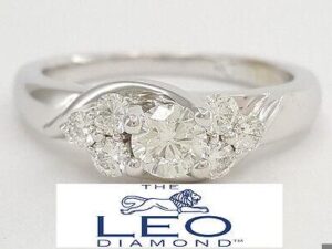 The Leo Round Brilliant Cut Diamond Engagement Ring 0.60 ct 14K White Gold IGI