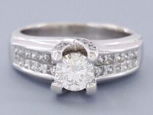 Round Brilliant & Princess Cut Diamond Engagement Ring 1.3 ct 14K White Gold