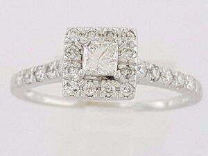 0.52 ct 14K White Gold Princess Cut Diamond Halo Engagement Ring 2.5 Grams