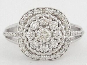 0.70 ct 14k White Gold Round Cut Diamond Cluster Halo Ring 5.6 g Size 6