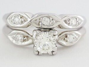 0.48 ct Vintage 14K Gold Round Cut Diamond Engagement / Wedding Band Ring Set