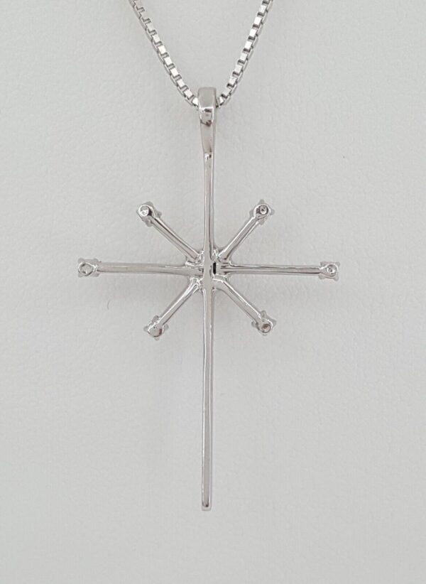 0.1 ct 18K White Gold Round Cut Diamond Snowflake / Starburst Cross Pendant