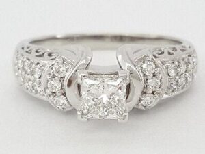 Ideal Princess Cut Diamond Engagement Ring 0.93 ct 14K White Gold GIA E / VS2