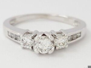 0.44 ct 14k White Gold Three Stone Round Brilliant Cut Diamond Engagement Ring