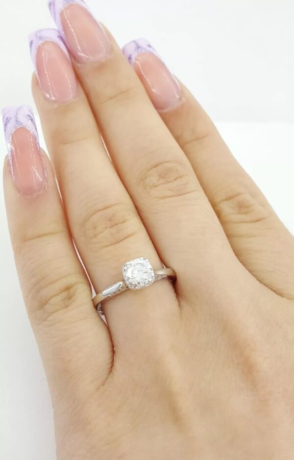 Tacori Dantela Halo Diamond Engagement Ring 0.65 ct 18k W Gold GIA Rtl 5K