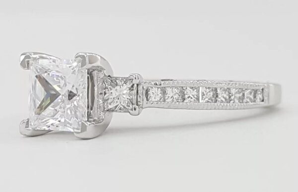 Tacori HT2430SM Semi-Mount Princess 3-Stone 0.64 ct 18k Engagement Ring Rtl 6490
