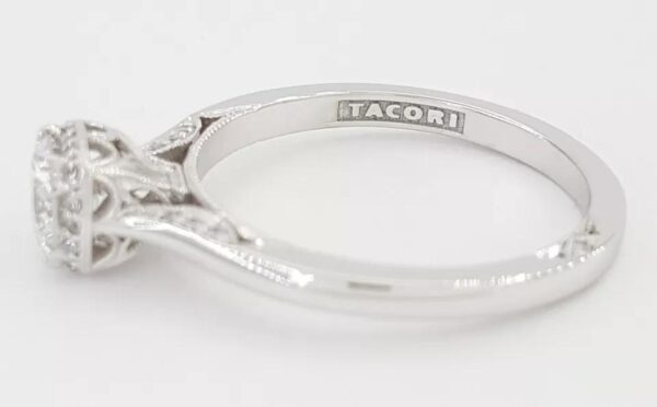 Tacori Dantela Halo Diamond Engagement Ring 0.65 ct 18k W Gold GIA Rtl 5K