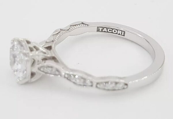 TACORI Sculpted Crescent 57-2PR Princess 18k Semi-Mount Engagement Ring Rt 2390