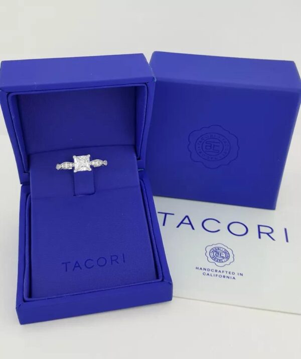 Tacori Sculpted Crescent 46-25PR 18k 0.28 ct Semi-Mount Engagement Ring Rtl 2990