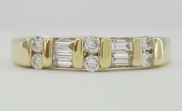 0.32 ct 14K Yellow Gold Round & Baguette Cut Diamond Channel Set Band Ring Sz 9