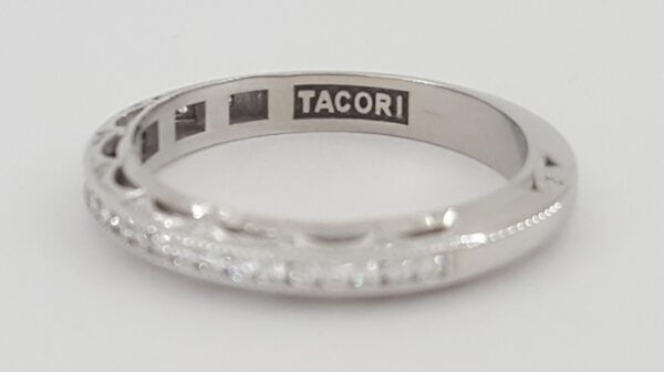 TACORI 0.25 ct Reverse Crescent 2617B12 Round Diamond 18k Gold Wedding Band