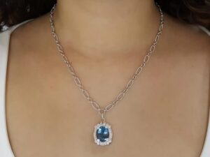 Oval Blue Topaz & Round Diamond Pendant Necklace 0.5 ct 18k White Gold 24 gr 18"
