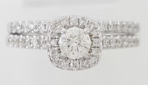 Round Brilliant Diamond Halo White Gold Engagement Wedding Ring Set 0.5ct 10k