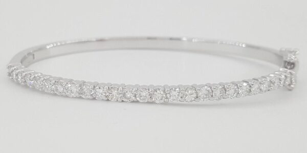 Round Diamond Bangle Bracelet 2.2 ct 14k White Gold 6.5" Retail 5,995