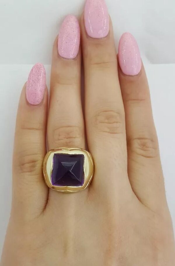 Sugarloaf Amethyst Statement Ring 18k Yellow Gold 17.6 Grams
