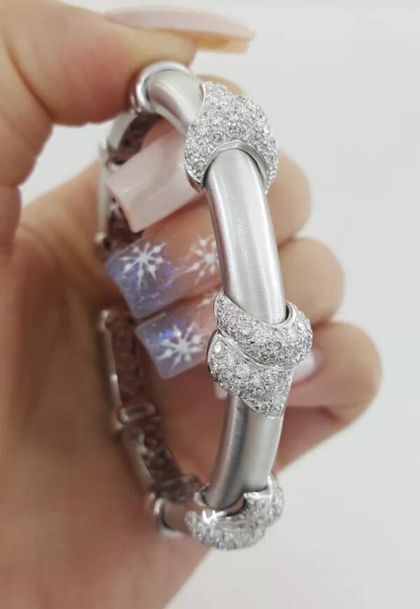 18K White Gold Pave Diamond Cuff Bangle Italy 2.2 ct 61.3 Grams 6.5"