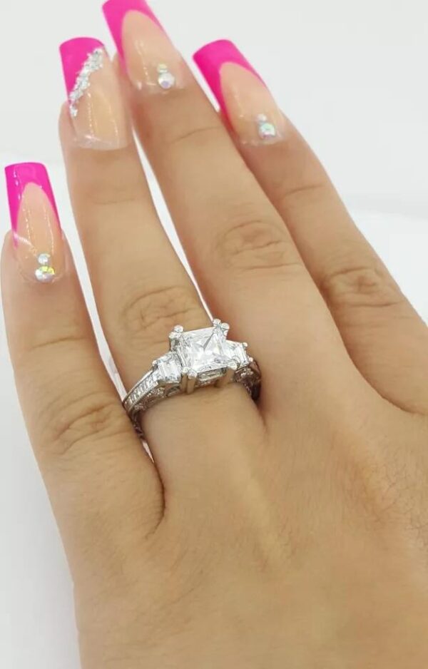 Tacori Reverse Crescent Plat 1.10 ct Semi-Mount Three Stone Engagement Ring