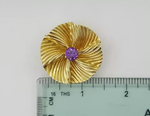 Vintage 14K Yellow Gold Round Amethyst Flower Pin Brooch 11.3 Grams