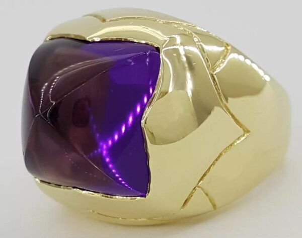 Sugarloaf Amethyst Statement Ring 18k Yellow Gold 17.6 Grams