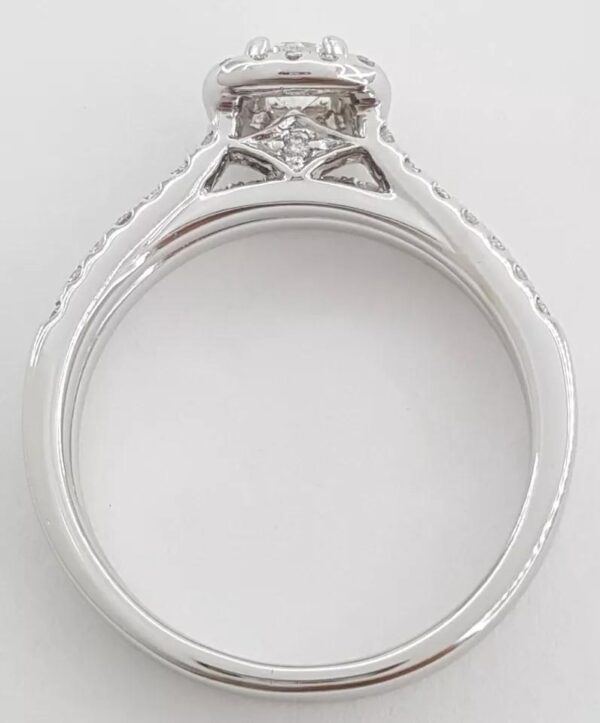 Round Brilliant Diamond Halo White Gold Engagement Wedding Ring Set 0.5ct 10k