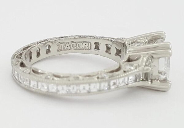 Tacori Reverse Crescent Plat 1.10 ct Semi-Mount Three Stone Engagement Ring