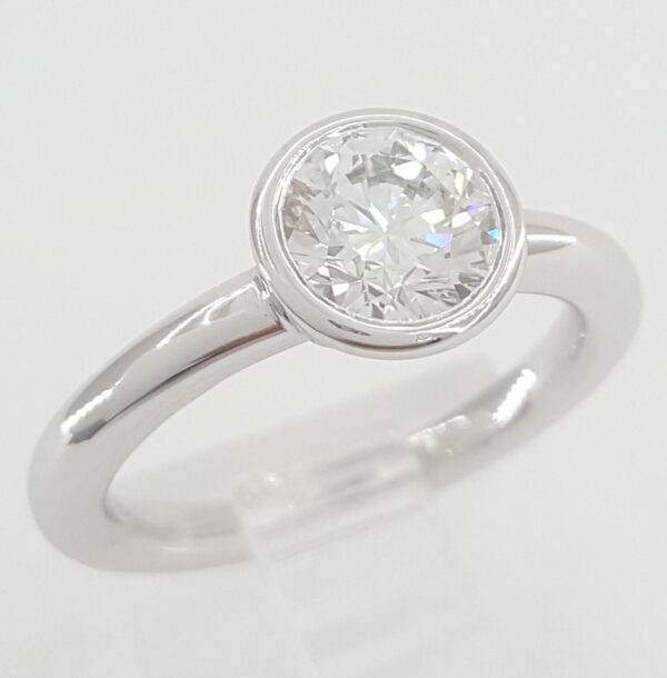 Tiffany & Co Round Diamond Solitaire Platinum Engagement Ring 0.92 ct Rt $17,450