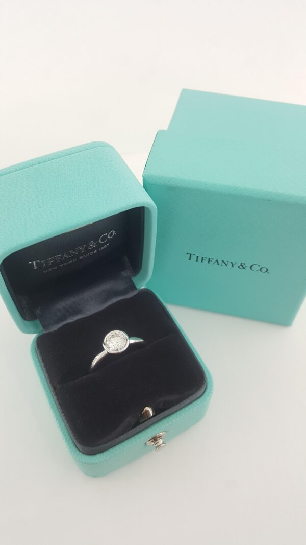 Tiffany & Co Round Diamond Solitaire Platinum Engagement Ring 0.92 ct Rt $17,450