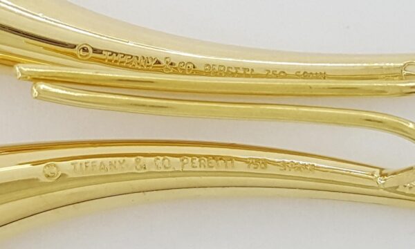 Tiffany & Co Else Peretti Teardrop 18K Yellow Gold Hook Earrings 12.5 grm 2.25"