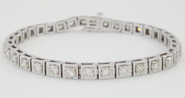 Round Brilliant Diamond Straight Line Tennis Bracelet 5.5 ct 14K White Gold