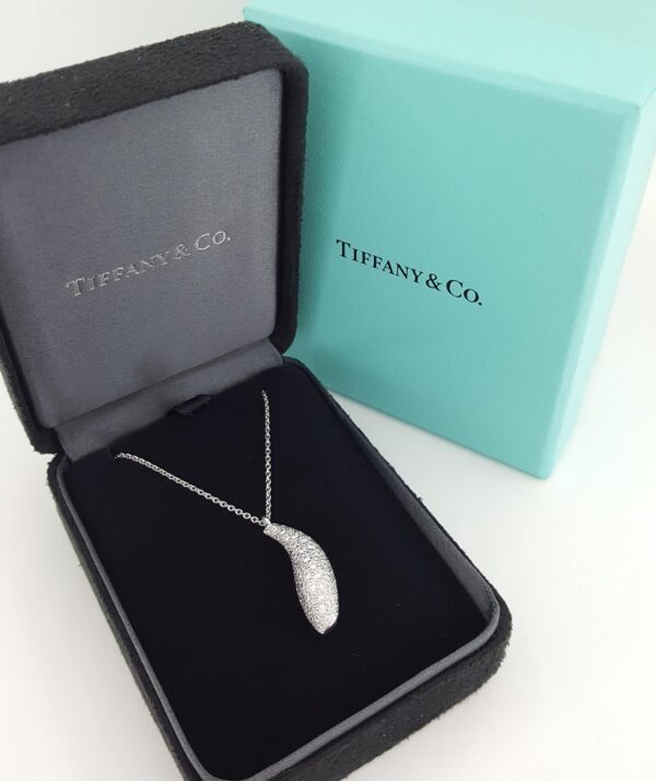 Tiffany & Co Frank Gehry Diamond Pave Fish Necklace 24.3 mm 0.75 ct 18k Gold
