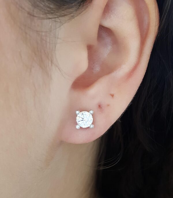 David Yurman Round Brilliant Cut Diamond Stud Earrings 1.44 ct Platinum GIA