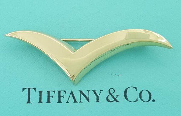 Tiffany & Co 1980's Vintage 18K Yellow Gold Seagull Brooch / Pin 1.7"